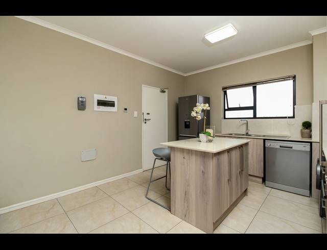 2 BEDROOM HOUSE TO LET IN NORTH RIDING